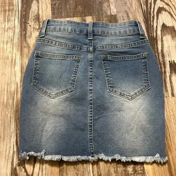 SHEIN Jean Skirt - Picture 4 of 6